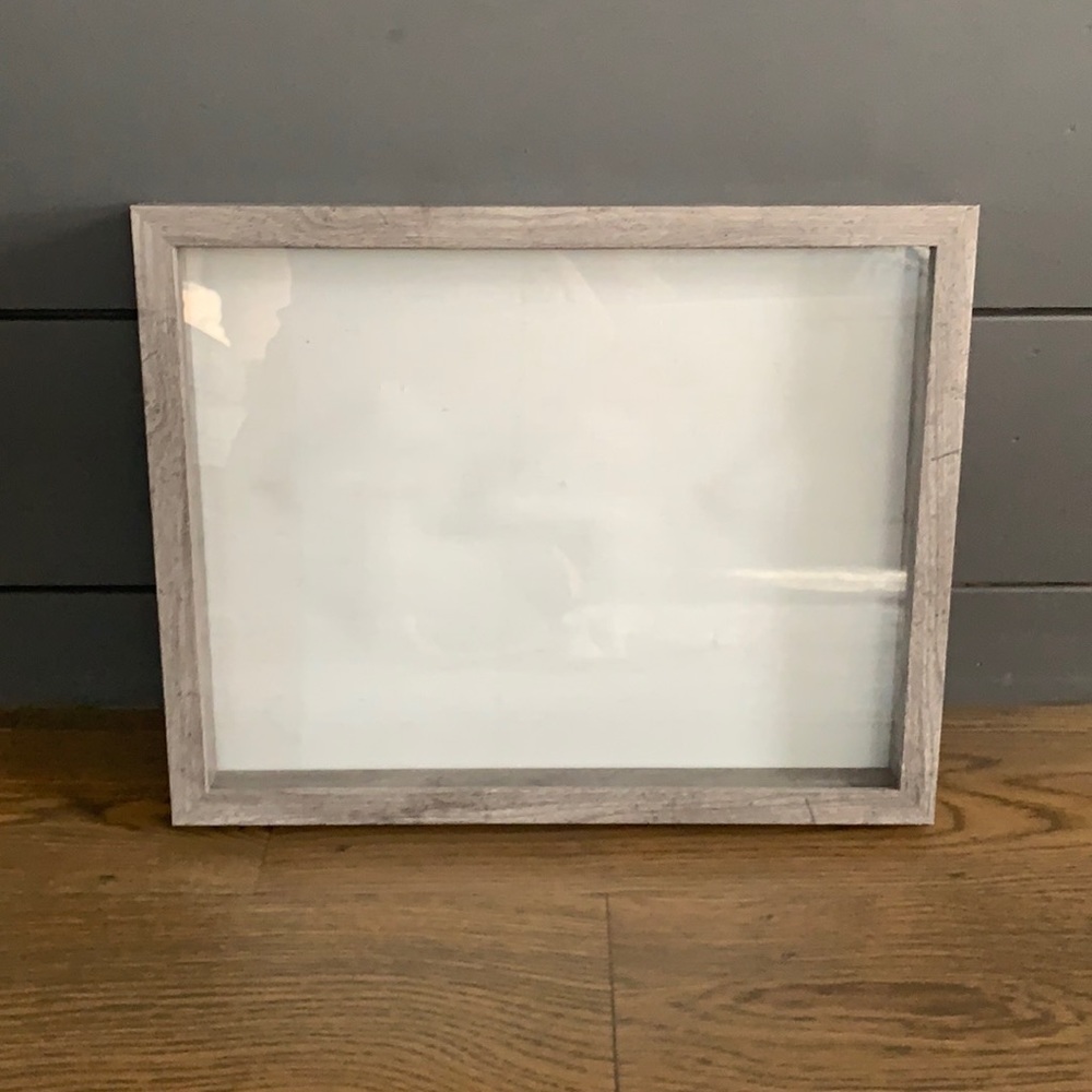 Shadow box frame